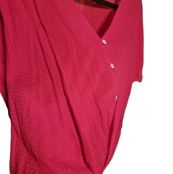 Universal Thread size medium short sleeve shirt. New without tags - Picture 3 of 8